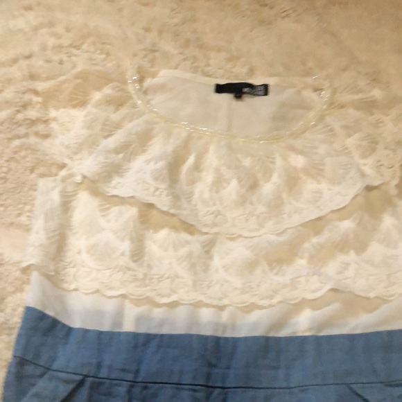 TODAY ONLY: GIRLS MOSCHINO KNEE HIGH WHITE AND DENIM DRESS WITH SIDE POCKETS - Picture 6 of 8